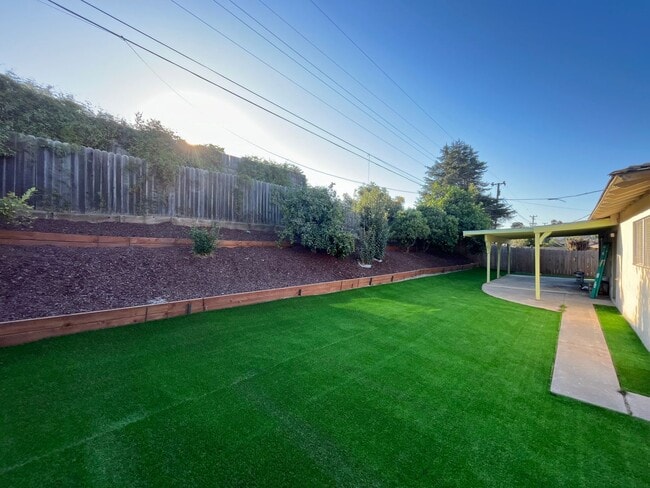 Building Photo - 4616 Laurelwood Dr
