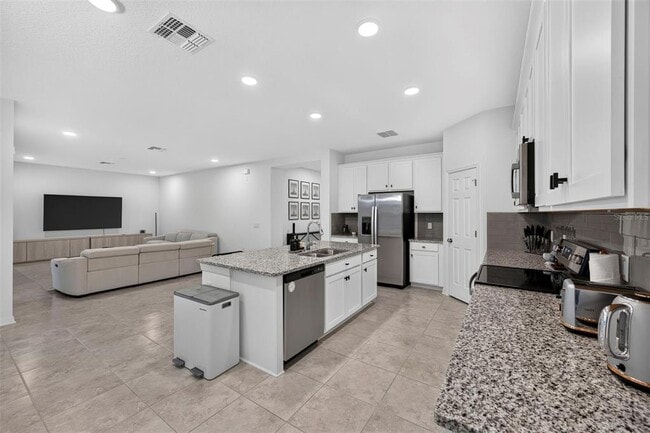 Building Photo - 31903 Sapna Chime Dr
