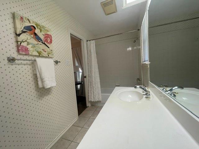 Building Photo - 558 Timber Ridge Dr
