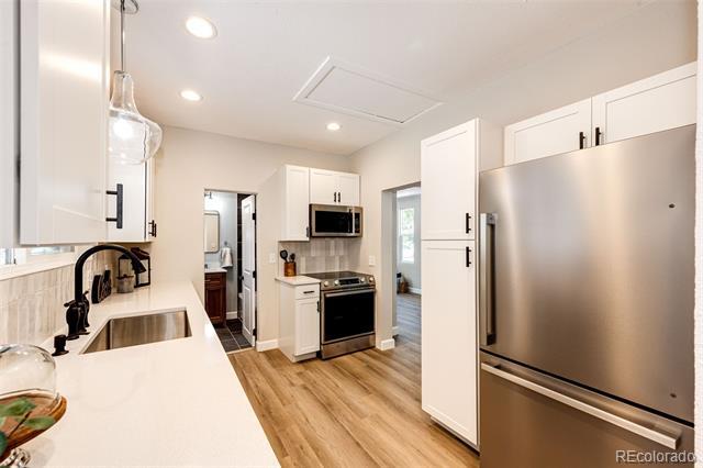 Building Photo - 2832 S Acoma St