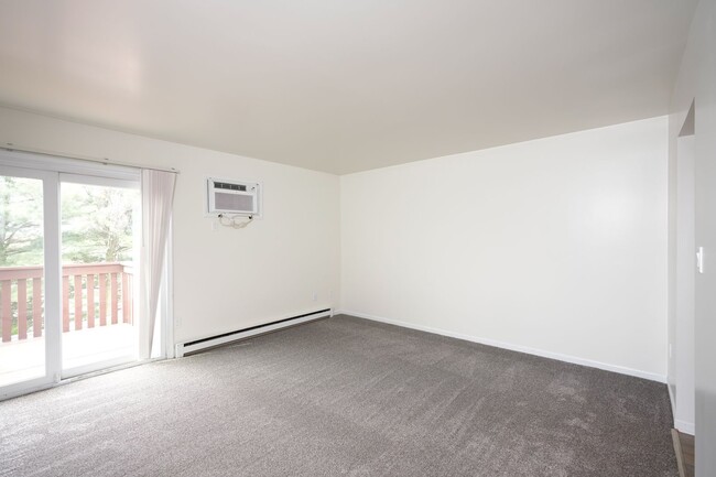 Building Photo - 1308 S Mt Joy St
