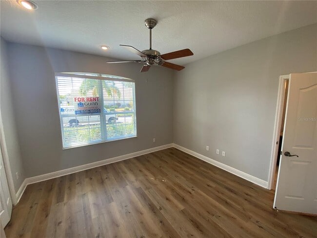Building Photo - 627 Quinby Way