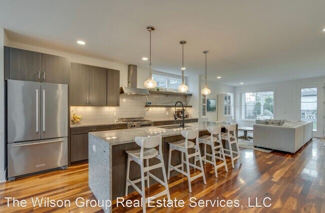Building Photo - 4 br, 4 bath House - 2217B 11th Avenue South