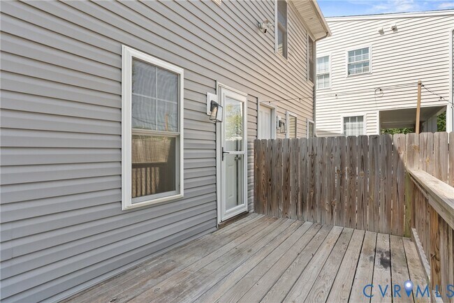 Building Photo - 1117 N 31st St