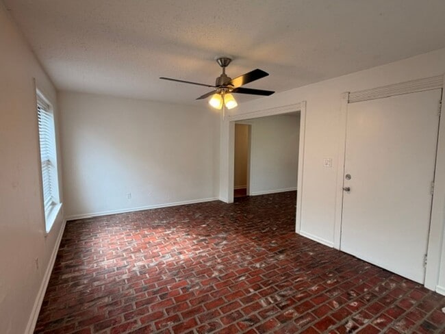 Building Photo - 3200 NW 42nd St