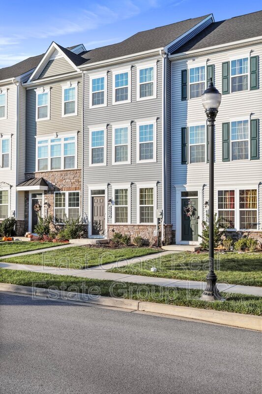 6654 Ballenger Run Blvd 6654 Ballenger Run Blvd Frederick MD 21703