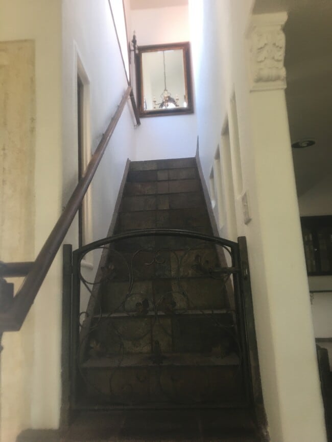 Building Photo - 2308 Canyon View Rd