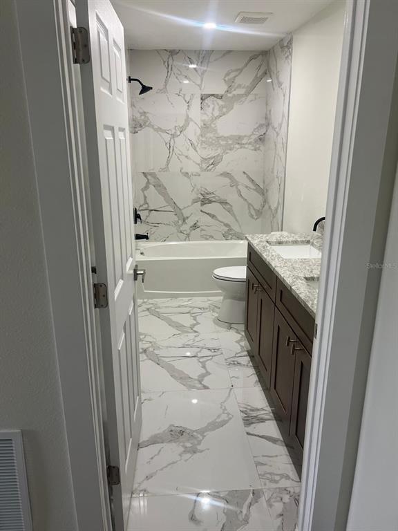 Building Photo - 1207 Crawford Ave