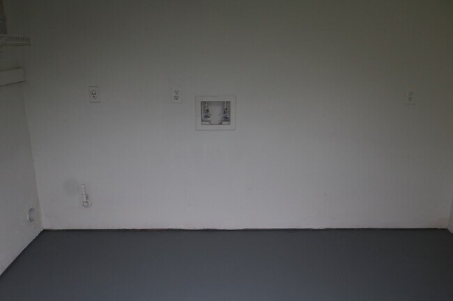 Building Photo - 20514 Red Sun Dr