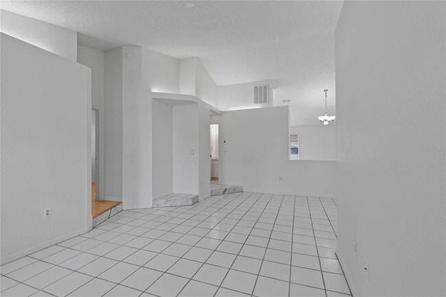 Building Photo - 5116 Plantation Dr