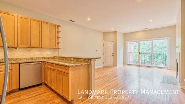 Building Photo - 1524 North Bosworth-Unit 2