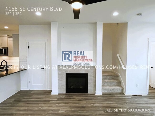 Building Photo - 4156 SE Century Blvd