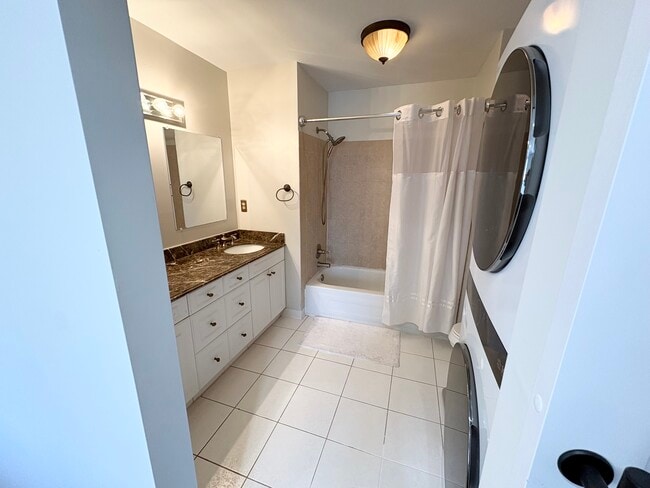 Building Photo - 16 Great Pines Ct