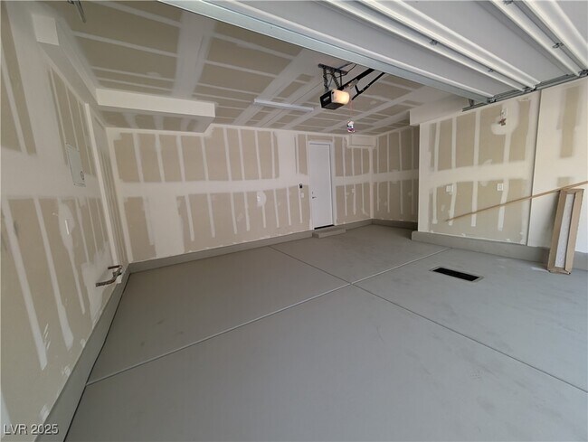 Building Photo - 11443 Ethereal Lndg Ave