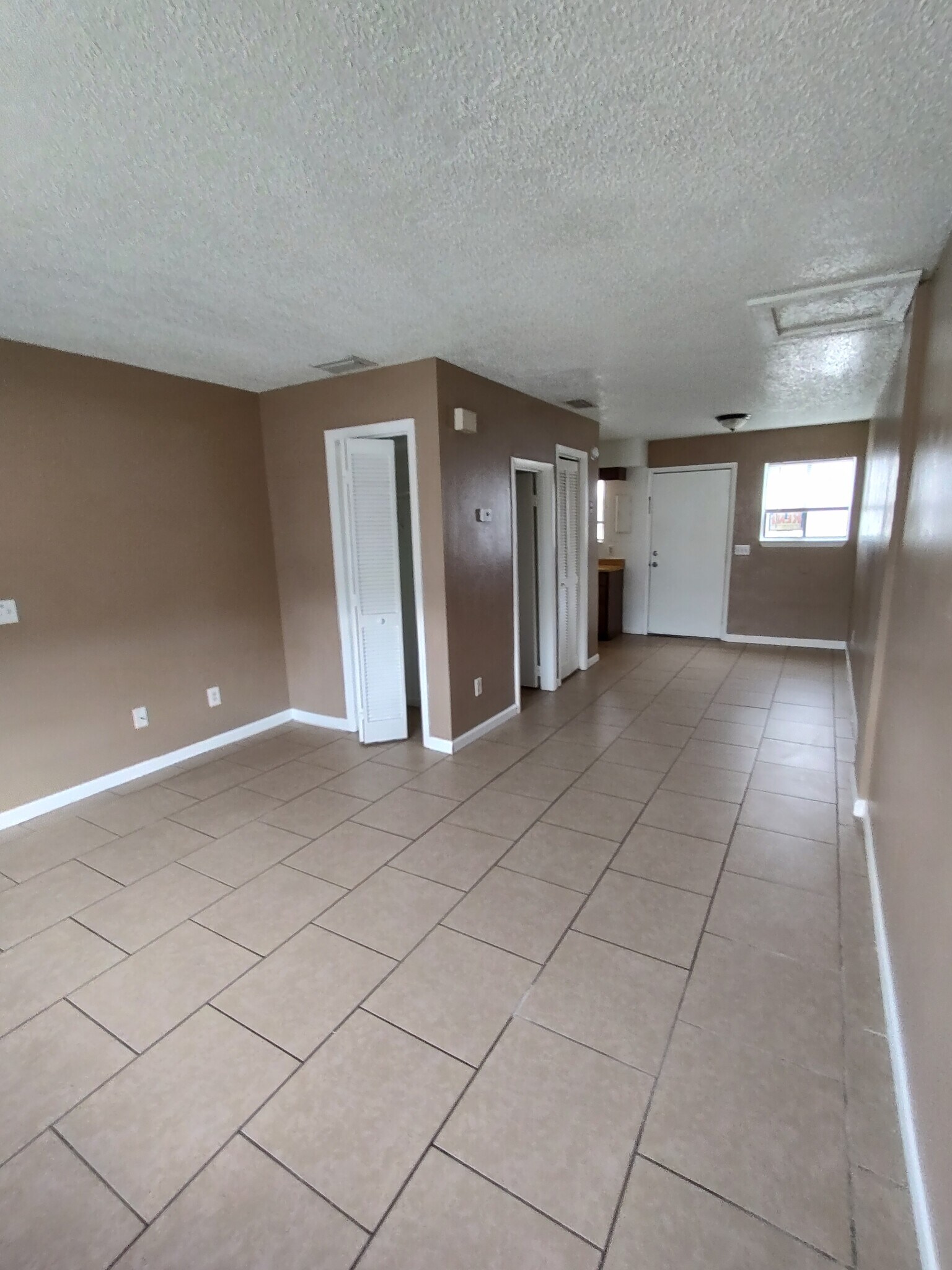 Building Photo - 5818 Butler Dr