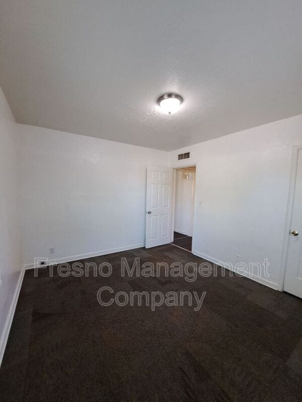 Building Photo - 436 N Effie St.