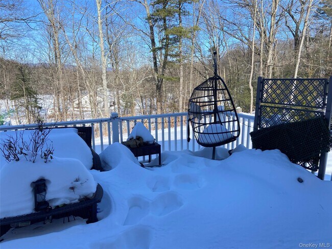 Building Photo - 38 Edmunds Ln