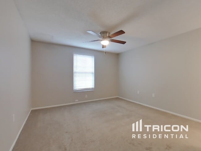 Building Photo - 3926 Cochise Terrace