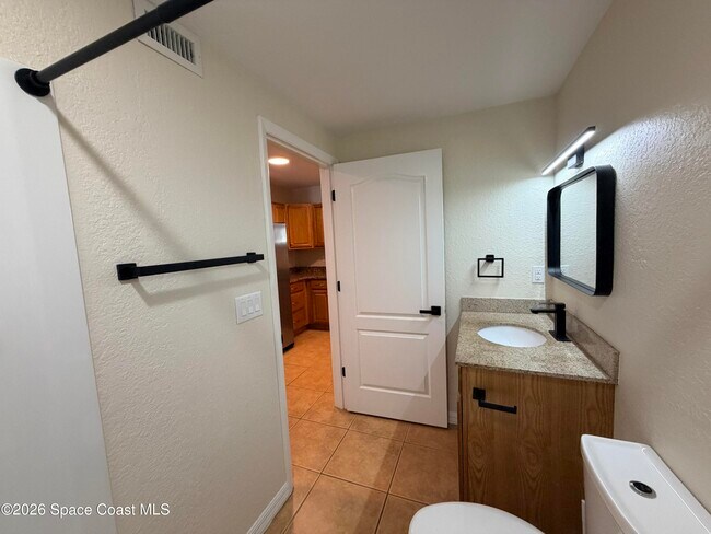 Building Photo - 1464 Guava Ave