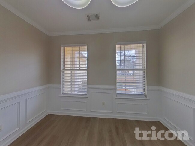 Building Photo - 708 Percevil Point