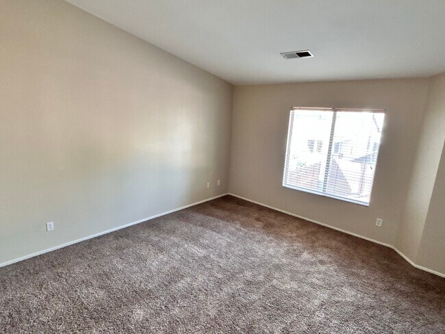 Building Photo - 27206 Sawyer Rd