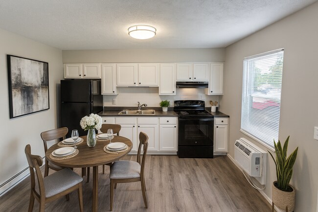 Building Photo - Move In by Christmas & Save Up to $500 — Limited Holiday Offer!