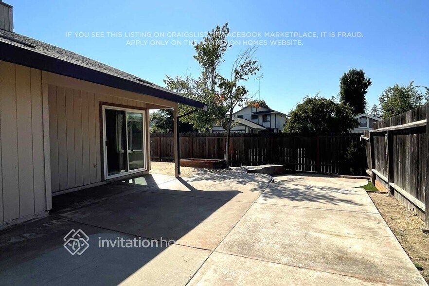 Building Photo - 8101 Bonelli Ct