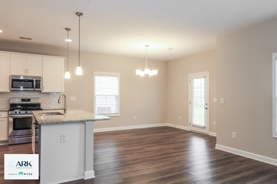 Building Photo - 7837 Waterwillow Dr
