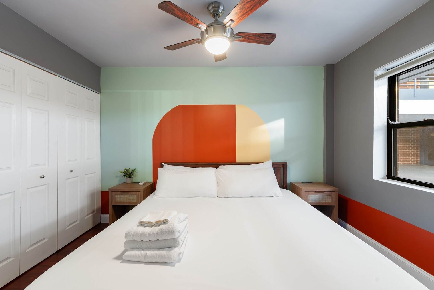 Building Photo - 1600 N Halsted St