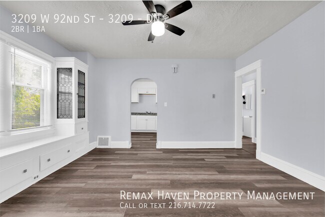 Building Photo - 3209 W 92nd St