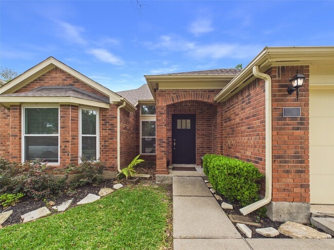 Building Photo - 1210 Berkeley Lake Ln