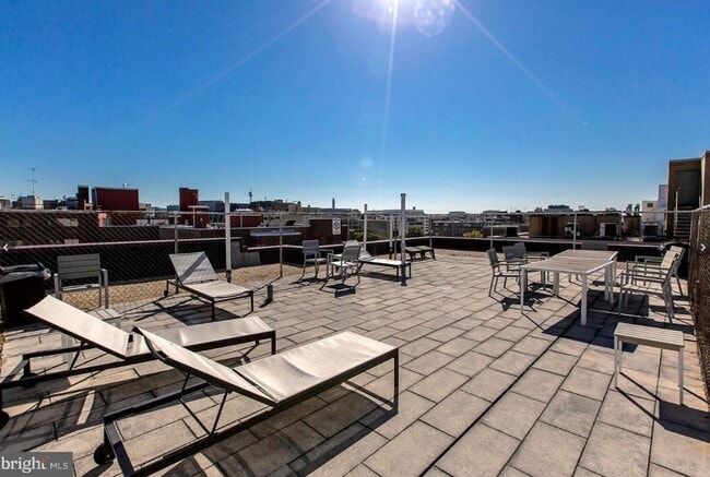Building Photo - Updated Corner Unit at the Swarthmore in Foggy Bottom
