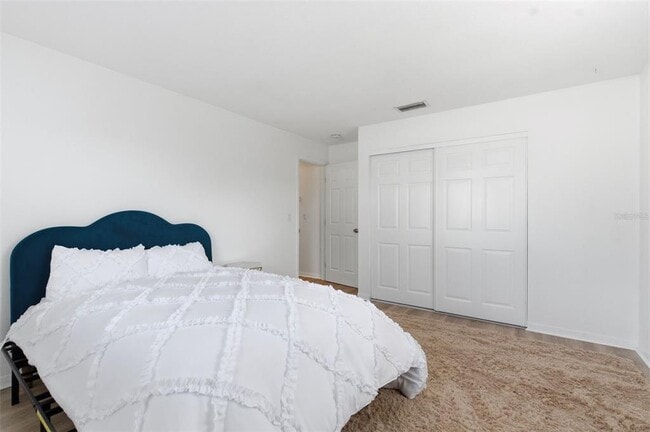 Building Photo - 2227 Montclair Dr