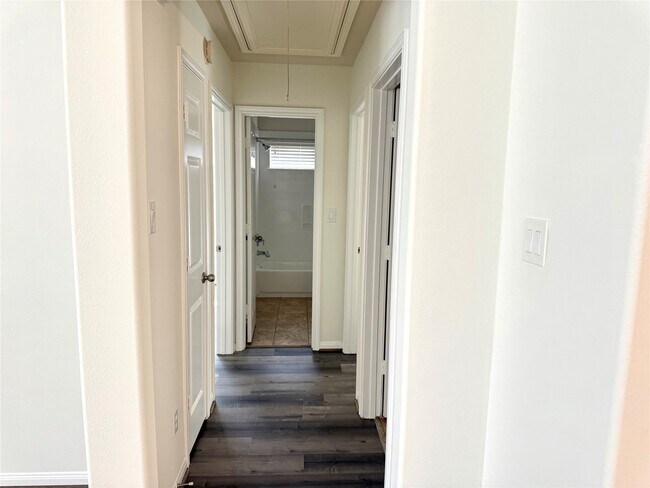 Building Photo - 11222 Overland Trail Dr