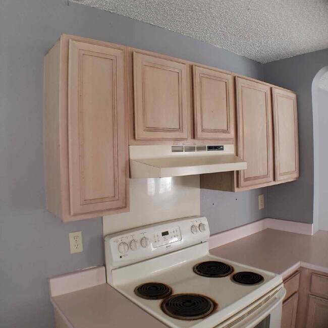 Building Photo - 8206 Talkenhorn