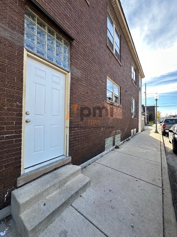 Building Photo - 1500 W Fred St