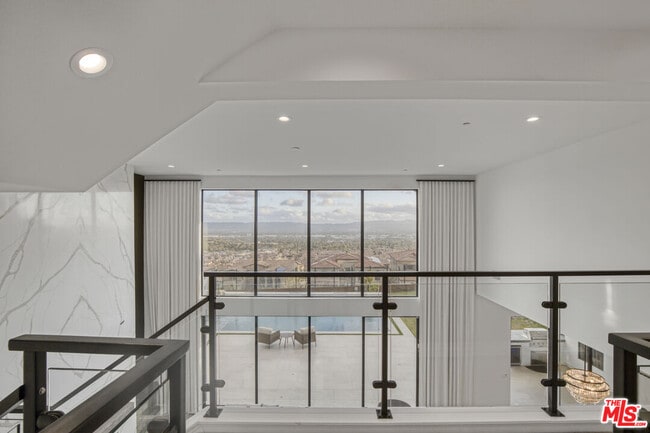 Building Photo - 20248 Willoughby Ln