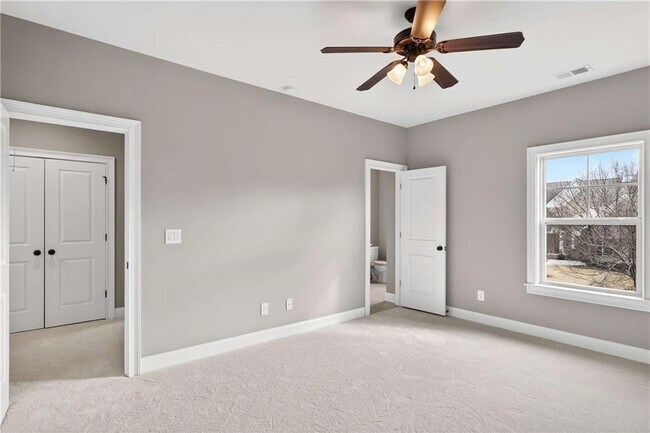 Building Photo - 2607 Lulworth Ln