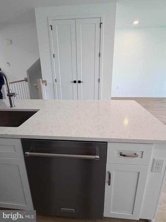 Building Photo - 105 Brianna Ct