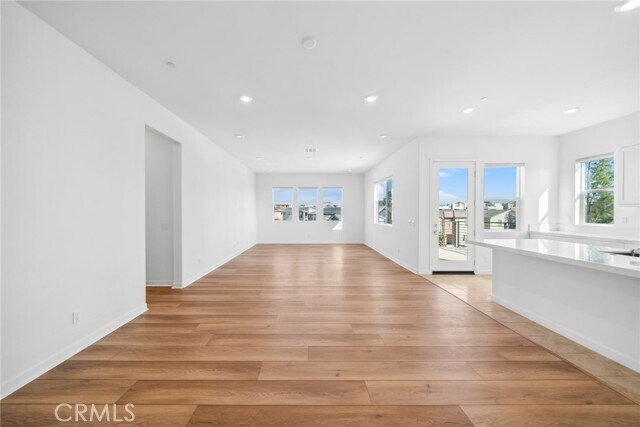 Building Photo - 111 Baluster