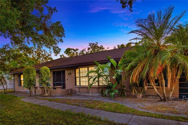 Building Photo - 4909 S Elberon St