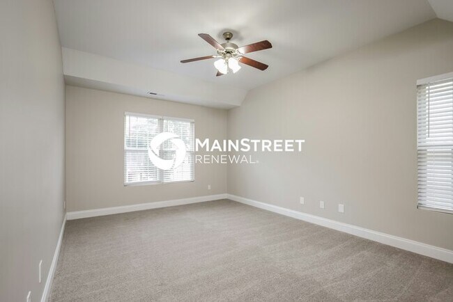 Building Photo - 3 Bedroom Pet-Friendly Home in Greensboro,...