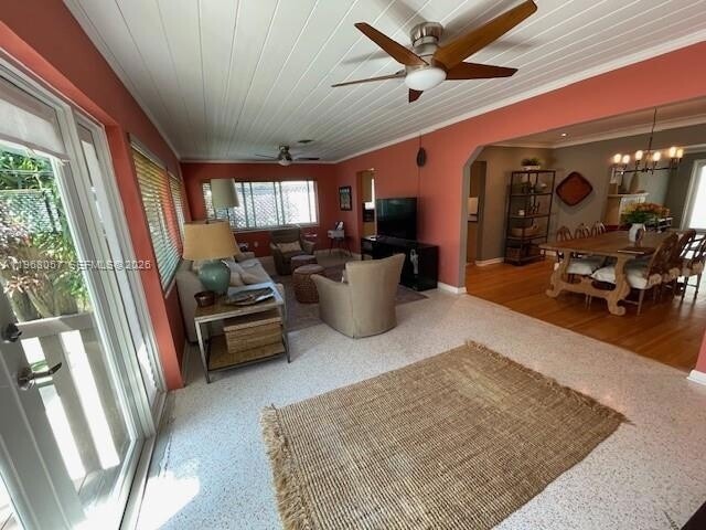 Building Photo - 750 NE 72nd Terrace