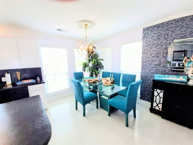 Building Photo - 1122 Makatea St