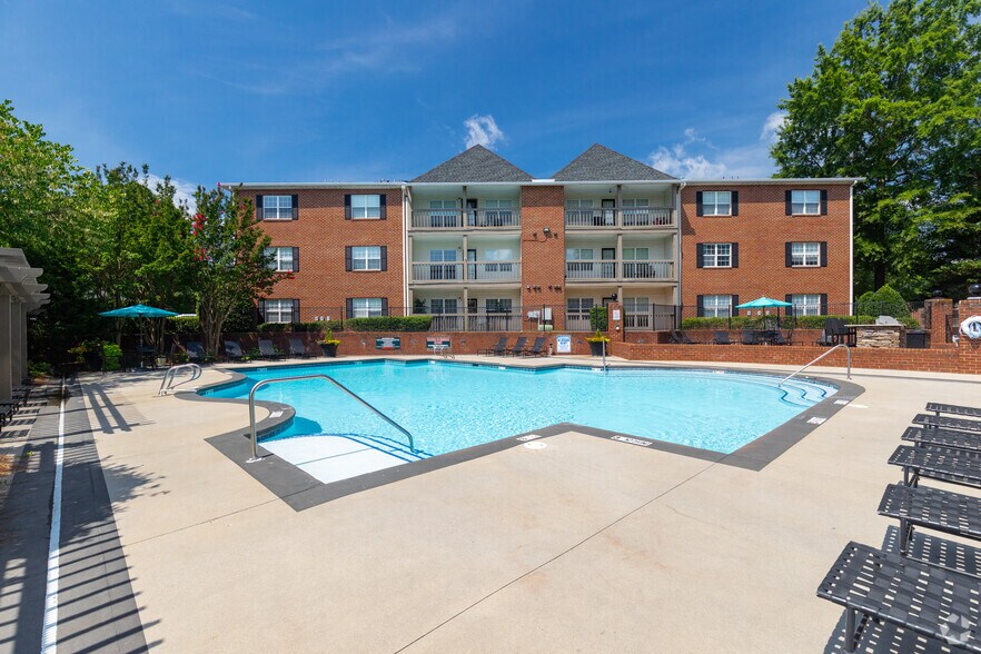 Primary Photo - Deep River Pointe Apartments