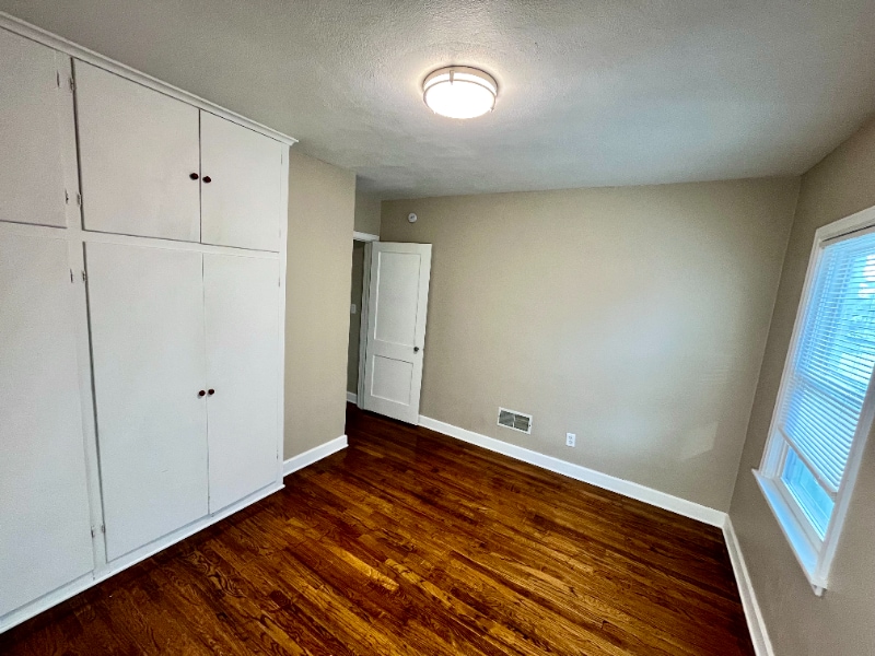 Building Photo - 908 State St