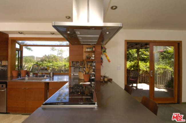 Building Photo - 4980 Alatar Dr