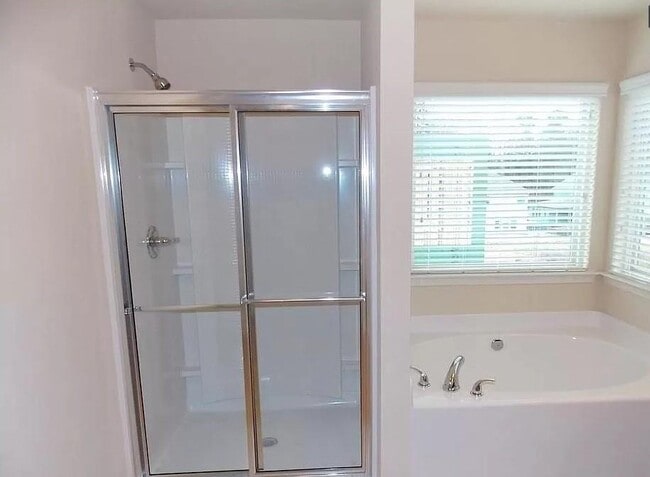 Building Photo - 2148 Baywood Tree Ln SW