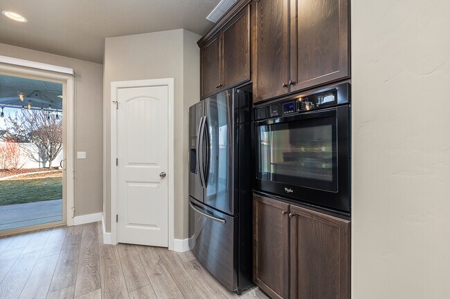 Building Photo - 5344 W Los Flores St