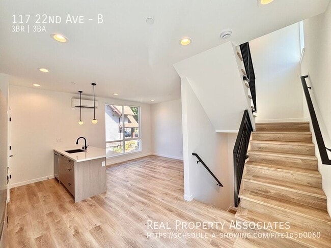 Building Photo - 117 22nd Ave